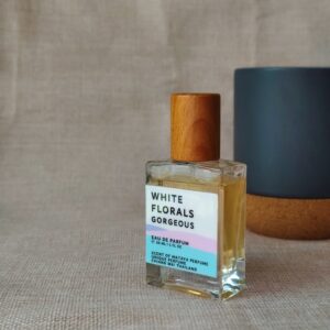 WHITE FLORALS GORGEOUS UNIQUE PERFUME